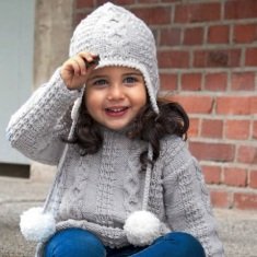 Детский пуловер и шапка с ушками
